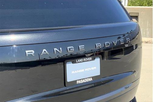 2025 Land Rover Range Rover P530 SE
