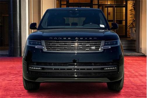 2025 Land Rover Range Rover P530 SE