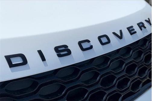 2025 Land Rover Discovery P300 Dynamic SE