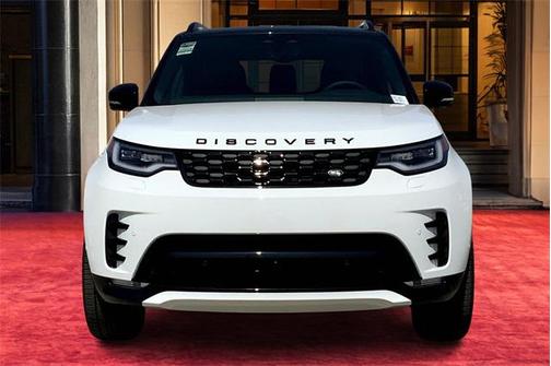 2025 Land Rover Discovery P300 Dynamic SE