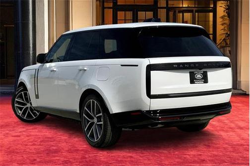 2025 Land Rover Range Rover P550e SE