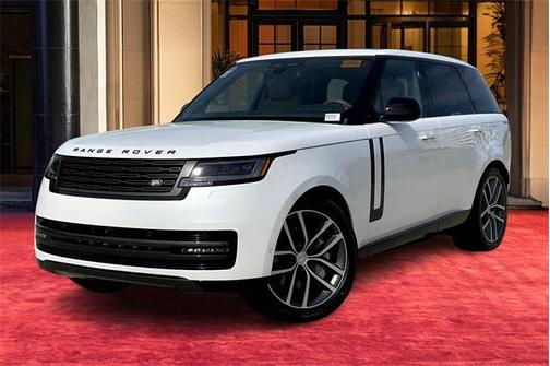 2025 Land Rover Range Rover P550e SE