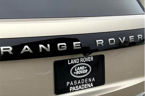 2025 Land Rover Range Rover P530 SE 7 Seat