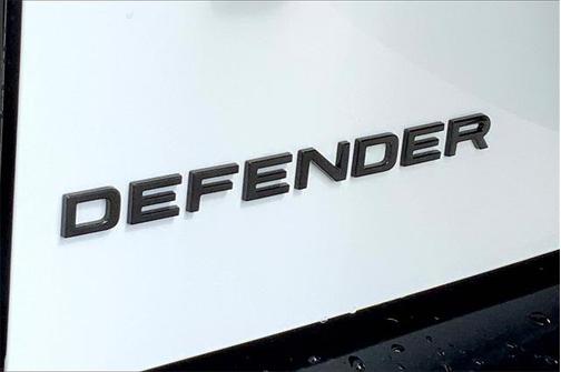 2025 Land Rover Defender 110 P400 X-Dynamic SE