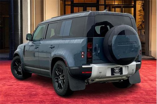 2025 Land Rover Defender 110 P300