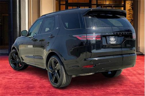 2025 Land Rover Discovery P360 Dynamic SE