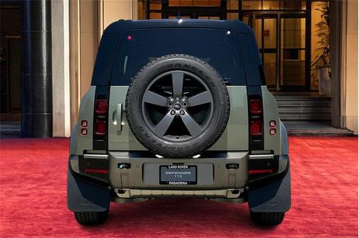 2025 Land Rover Defender 110 P400 X-Dynamic SE
