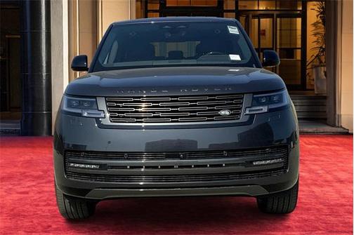 2025 Land Rover Range Rover P530 SE 7 Seat