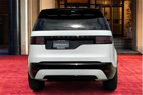 2025 Land Rover Discovery P360 Dynamic SE