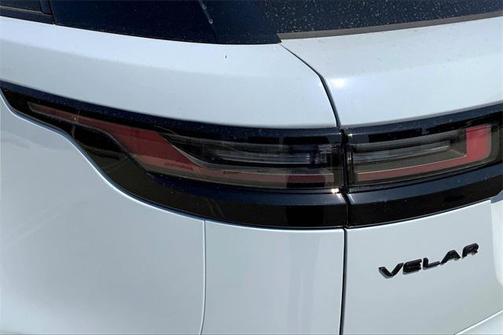 2026 Land Rover Range Rover Velar P250 SE R-Dynamic