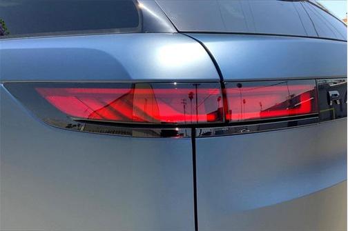 2025 Land Rover Range Rover Sport P635 SV Edition Two