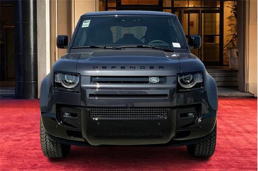 2025 Land Rover Defender 110 P500 X-Dynamic SE