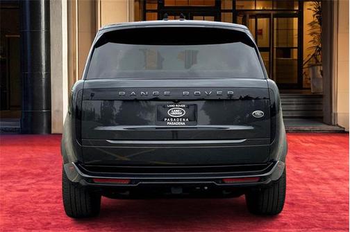 2023 Land Rover Range Rover P530 SE
