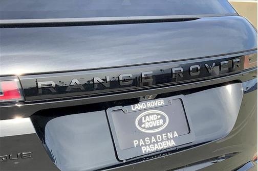 2026 Land Rover Range Rover Evoque Dynamic SE