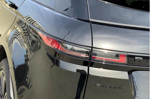 2026 Land Rover Range Rover Evoque Dynamic SE