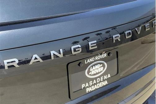 2025 Land Rover Range Rover P400 SE