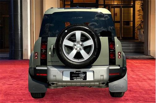 2025 Land Rover Defender 110 P400 S