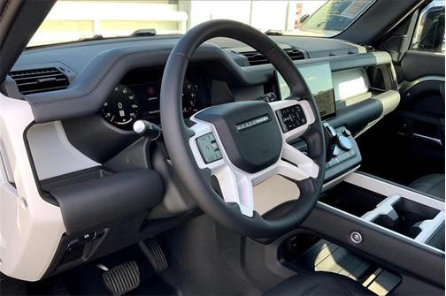 2025 Land Rover Defender 110 P400 S