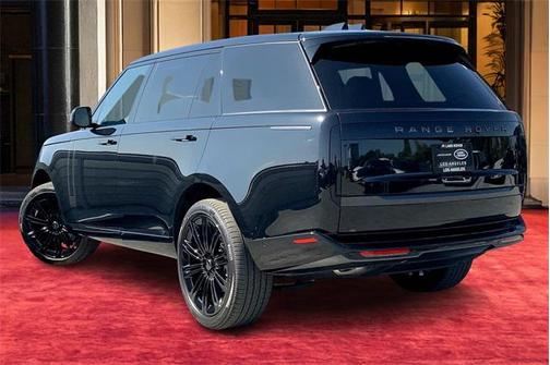 2025 Land Rover Range Rover P400 SE 7 Seat