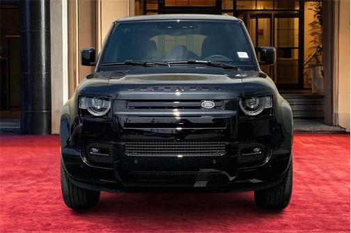 2025 Land Rover Defender 110 P400 X-Dynamic SE