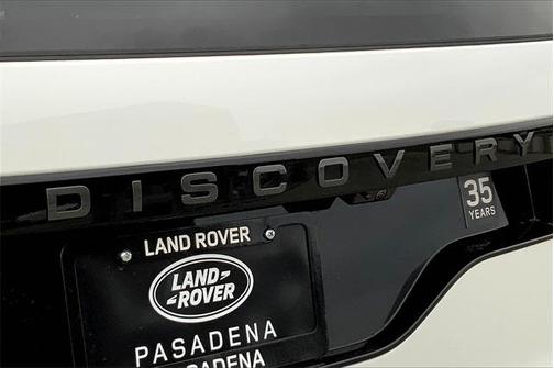 2025 Land Rover Discovery P360 Dynamic SE