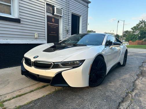 2017 BMW i8 Coupe 2D