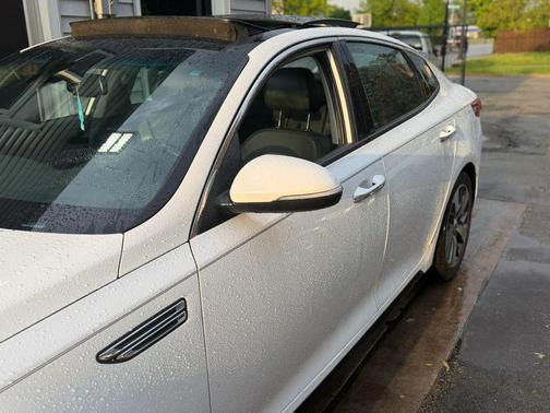 Snow White Pearl 2019 Kia Optima S