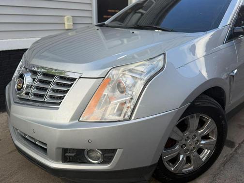 Silver 2014 Cadillac SRX Luxury Collection