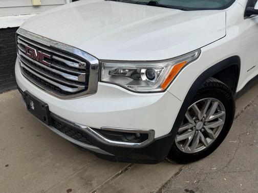 2018 GMC Acadia SLE-2