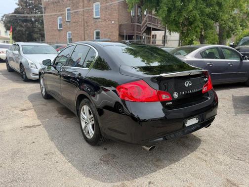 Black Obsidian 2015 INFINITI Q40 Base
