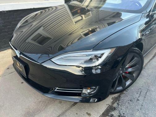 2017 Tesla Model S 60D