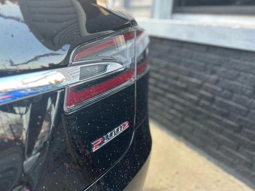 2017 Tesla Model S 60D