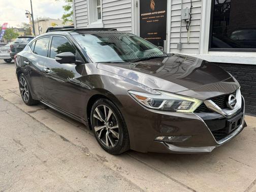 Brown 2016 Nissan Maxima 3.5 Platinum