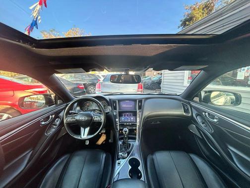 2018 INFINITI Q60 3.0T LUXE