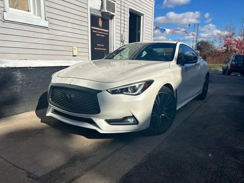 2018 INFINITI Q60 3.0T LUXE