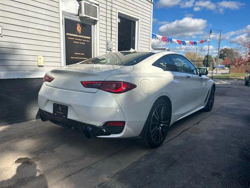 2018 INFINITI Q60 3.0T LUXE