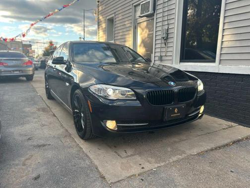 2011 BMW 550 550i Sedan 4D