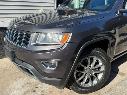 Granite Crystal Metallic Clearcoat 2016 Jeep Grand Cherokee Limited