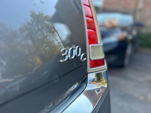 2011 Chrysler 300C Base