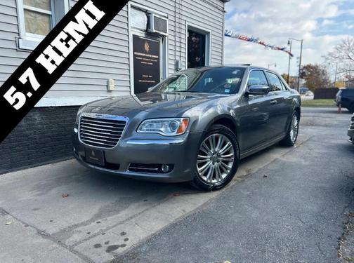 2011 Chrysler 300C Base