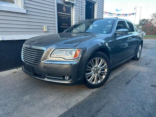 2011 Chrysler 300C Base