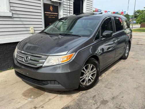 Polished Metal Metallic 2013 Honda Odyssey EX-L