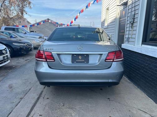 2015 Mercedes-Benz E-Class E 350 4MATIC Sedan 4D