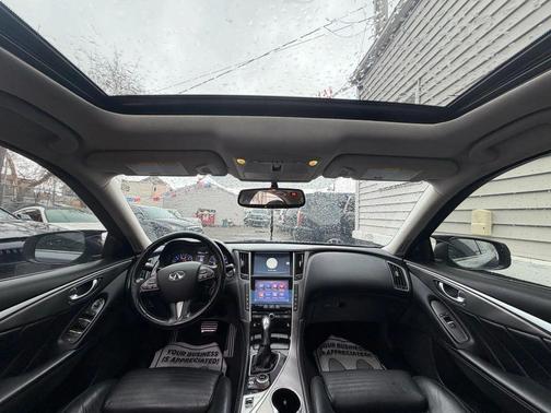 2014 INFINITI Q50 Sport
