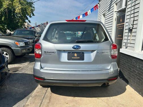 2016 Subaru Forester 2.5i