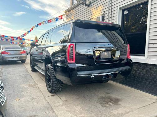 2016 Chevrolet Suburban LT