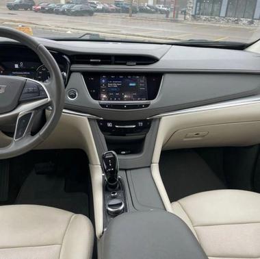 2021 Cadillac XT5 Sport
