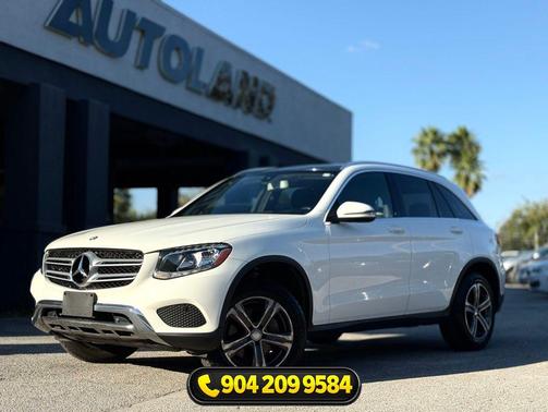 White 2016 Mercedes-Benz GLC 300 4MATIC