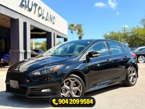Shadow Black 2018 Ford Focus ST
