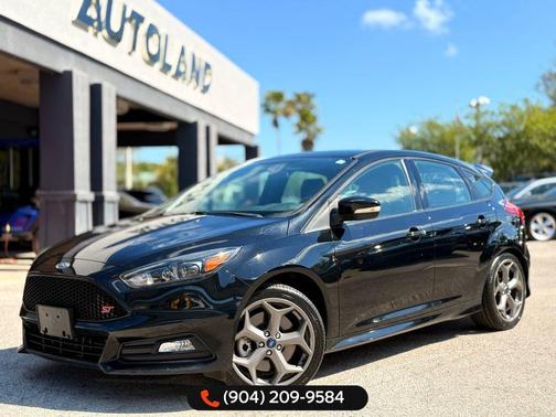 Shadow Black 2018 Ford Focus ST